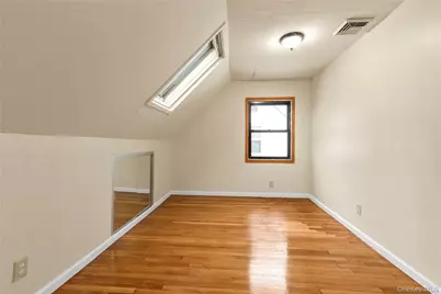 7653 268th Street, Glen Oaks, NY 11040 - Photo 15