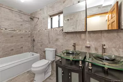 7653 268th Street, Glen Oaks, NY 11040 - Photo 9