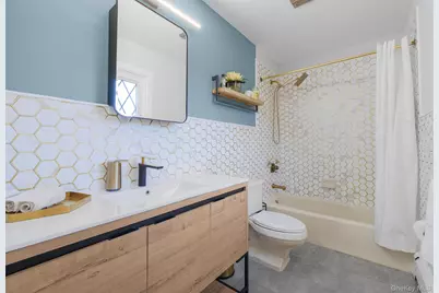 250 Maloney Road, Wappingers Falls, NY 12590 - Photo 31