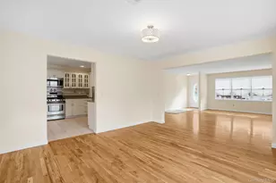 46 Bryn Mawr Pl, Yonkers, NY 10701 - Photo 9