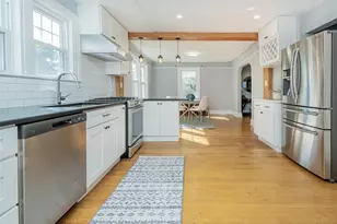 16 Avenue A, Port Washington, NY 11050 - Photo 9