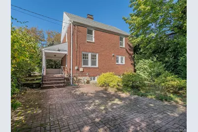 16 Avenue A, Port Washington, NY 11050 - Photo 21