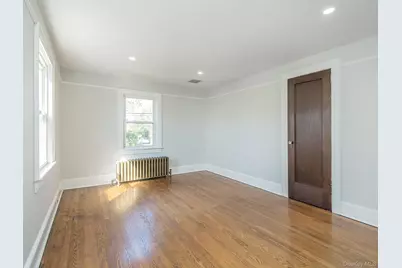 16 Avenue A, Port Washington, NY 11050 - Photo 15