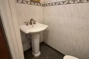 466 Country Club Ln, Pomona, NY 10970 - Photo 13