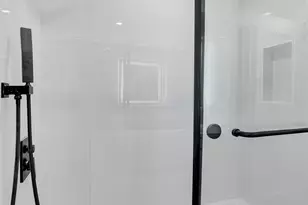 23 Chase Ln, Levittown, NY 11756 - Photo 23