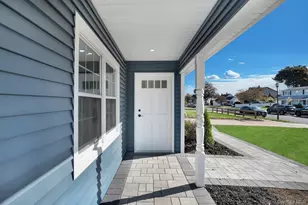 23 Chase Ln, Levittown, NY 11756 - Photo 3