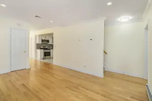 30B Edgewood Rd, Port Washington, NY 11050 - Photo 7