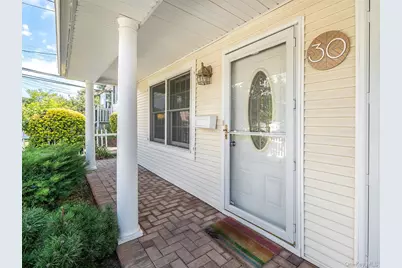 30B Edgewood Road, Port Washington, NY 11050 - Photo 3