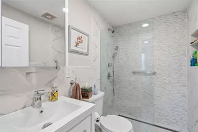 17 Lanier Lane, Bay Shore, NY 11706 - Photo 37