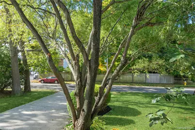 17 Lanier Lane, Bay Shore, NY 11706 - Photo 39