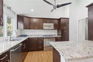 17 Lanier Ln, Bay Shore, NY 11706 - Photo 15