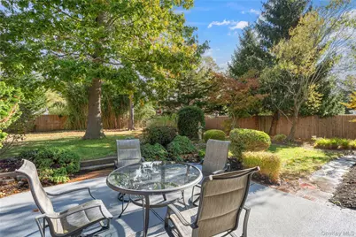 17 Lanier Lane, Bay Shore, NY 11706 - Photo 41