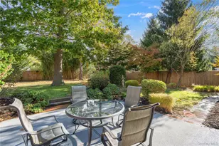 17 Lanier Ln, Bay Shore, NY 11706 - Photo 41