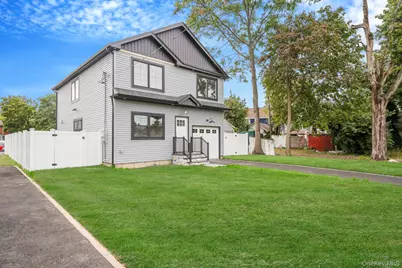 27 Elizabeth Court, Hempstead, NY 11550 - Photo 3