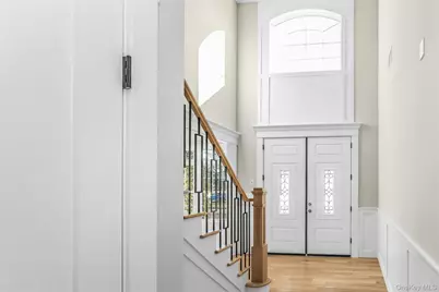 47 Shelter Hill Road, Plainview, NY 11803 - Photo 3