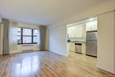 67-76 Booth Street #4F, Forest Hills, NY 11375 - Photo 9