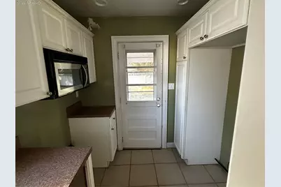 843 Jerusalem Avenue, Merrick, NY 11566 - Photo 11