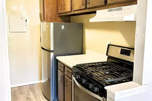 214 Artist Lake Dr, Middle Island, NY 11953 - Photo 5