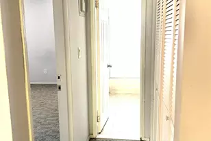 214 Artist Lake Dr, Middle Island, NY 11953 - Photo 7