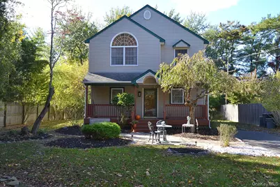 386 Grove Avenue, Patchogue, NY 11772 - Photo 1