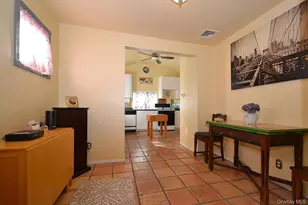 386 Grove Ave, Patchogue, NY 11772 - Photo 7