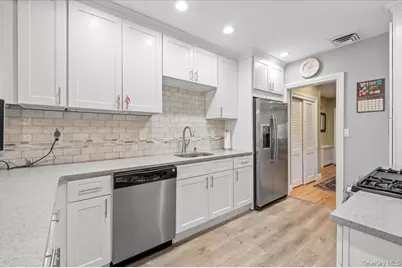 1109 Round Swamp Road, Old Bethpage, NY 11804 - Photo 13