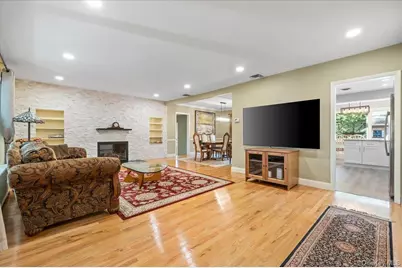 1109 Round Swamp Road, Old Bethpage, NY 11804 - Photo 7