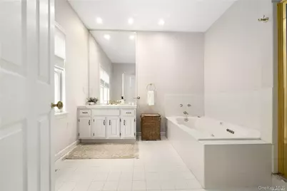 25 Deerwood Path, Sag Harbor, NY 11963 - Photo 31