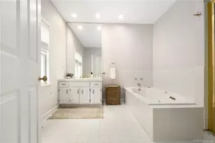 25 Deerwood Path, Sag Harbor, NY 11963 - Photo 31