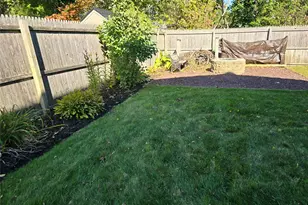 73 St George Dr, Shirley, NY 11967 - Photo 37