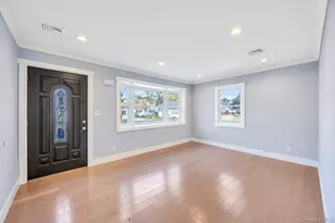 259 35th St, Lindenhurst, NY 11757 - Photo 7