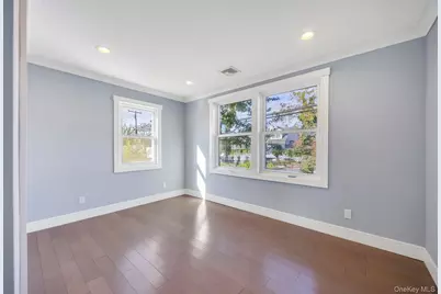 259 35th Street, Lindenhurst, NY 11757 - Photo 15