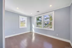 259 35th St, Lindenhurst, NY 11757 - Photo 15