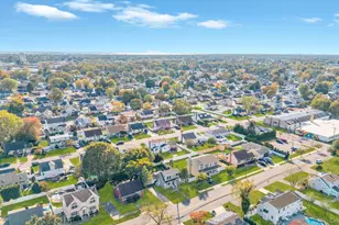 259 35th St, Lindenhurst, NY 11757 - Photo 29