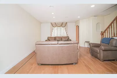 8907 16th Avenue, Brooklyn, NY 11214 - Photo 29