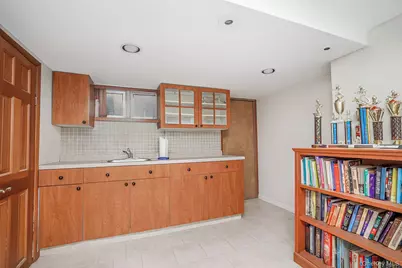 8907 16th Avenue, Brooklyn, NY 11214 - Photo 27