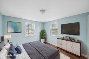 3 Tompkins Pl, Hempstead, NY 11550 - Photo 13