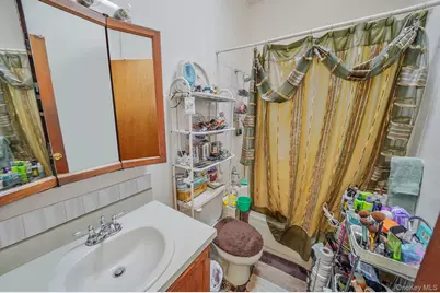 3 Tompkins Place, Hempstead, NY 11550 - Photo 9