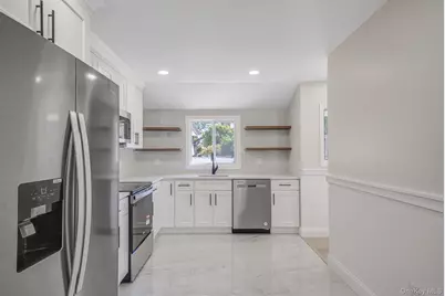 109 Westwood Avenue, Deer Park, NY 11729 - Photo 7