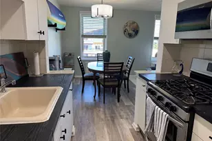 560 W Broadway, Long Beach, NY 11561 - Photo 3