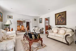 247 N Columbus Ave, Freeport, NY 11520 - Photo 5