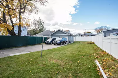 247 N Columbus Avenue, Freeport, NY 11520 - Photo 21