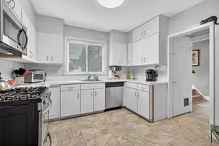 134 Dalmeny Rd, Briarcliff Manor, NY 10510 - Photo 13