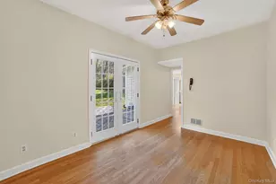 1936 Longvue St, Yorktown Heights, NY 10598 - Photo 11