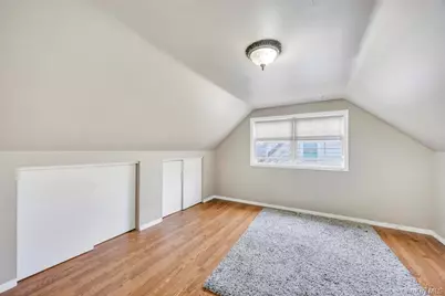 60 Underhill Avenue, Hicksville, NY 11801 - Photo 17