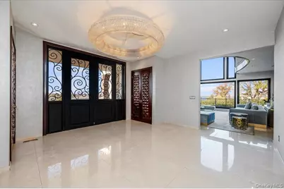 25 Edgewater Lane, Great Neck, NY 11023 - Photo 3