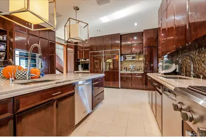 25 Edgewater Lane, Great Neck, NY 11023 - Photo 11