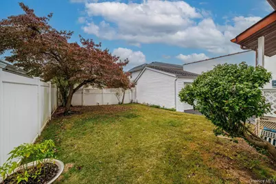 2848 Woods Avenue, Oceanside, NY 11572 - Photo 19