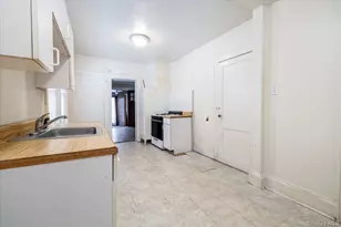 2848 Woods Ave, Oceanside, NY 11572 - Photo 9