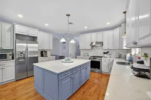 6 Clarion Dr, White Plains, NY 10603 - Photo 17